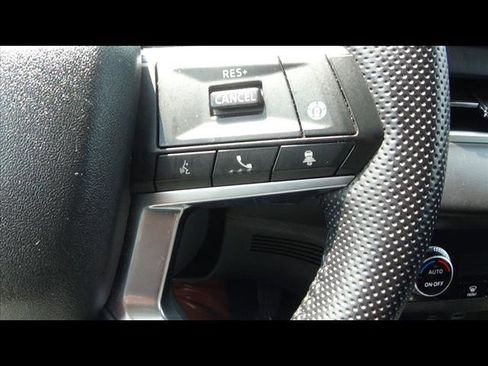 Used 2023 Mitsubishi Outlander SE image 21
