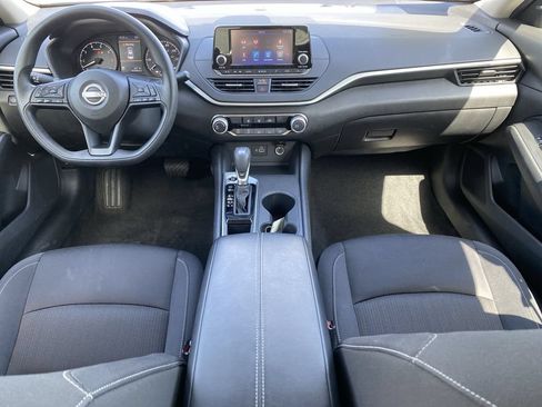 Used 2024 Nissan Altima 2.5 S FWD image 12
