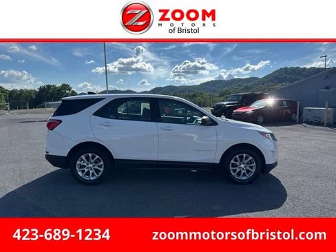 Used 2018 Chevrolet Equinox LS FWD image 1