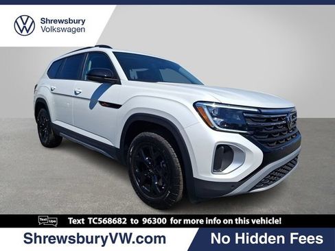 New 2026 Volkswagen Atlas Peak Edition AWD/4WD image 1