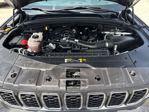 Used 2023 Jeep Grand Cherokee L Laredo w/ Luxury Tech Group I AWD/4WD image 29