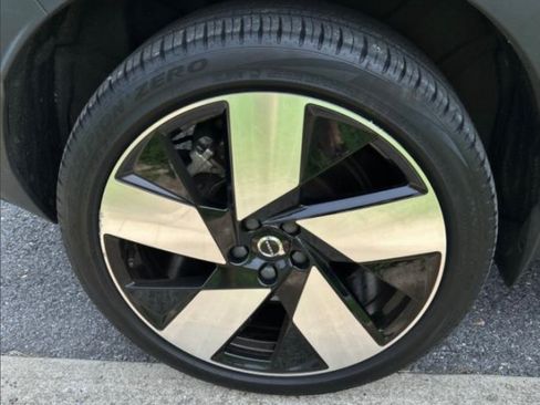 Used 2024 Volvo C40 P8 Recharge Ultimate w/ Protection Package Premier RWD image 8