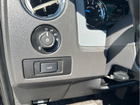 Used 2014 Ford F150 XLT w/ Equipment Group 302A Luxury AWD/4WD image 19