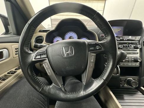 Used 2013 Honda Pilot Touring image 12