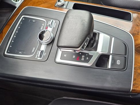 Used 2018 Audi Q5 2.0T Premium Plus AWD/4WD image 13