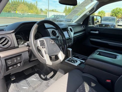Used 2019 Toyota Tundra SR5 w/ TRD Off Road Package AWD/4WD image 15