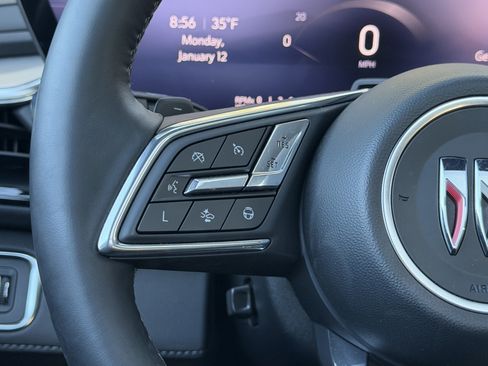 Used 2025 Buick Enclave Avenir w/ Super Cruise Package image 25