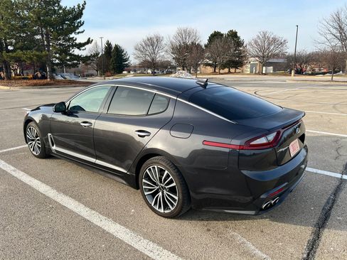 Used 2019 Kia Stinger RWD image 8