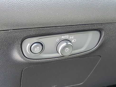 Used 2024 Buick Encore GX Avenir w/ Avenir Convenience Package AWD/4WD image 9
