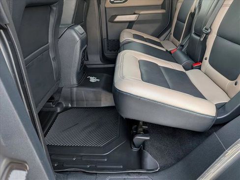 Used 2023 Ford Bronco Wildtrak image 18