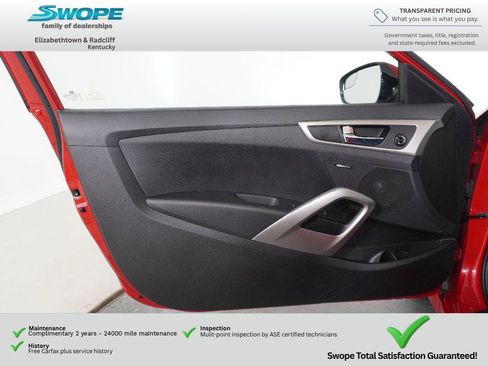 Used 2017 Hyundai Veloster Value Edition FWD image 13