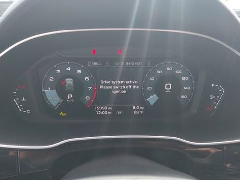 Used 2025 Audi Q3 2.0T Premium AWD/4WD image 15
