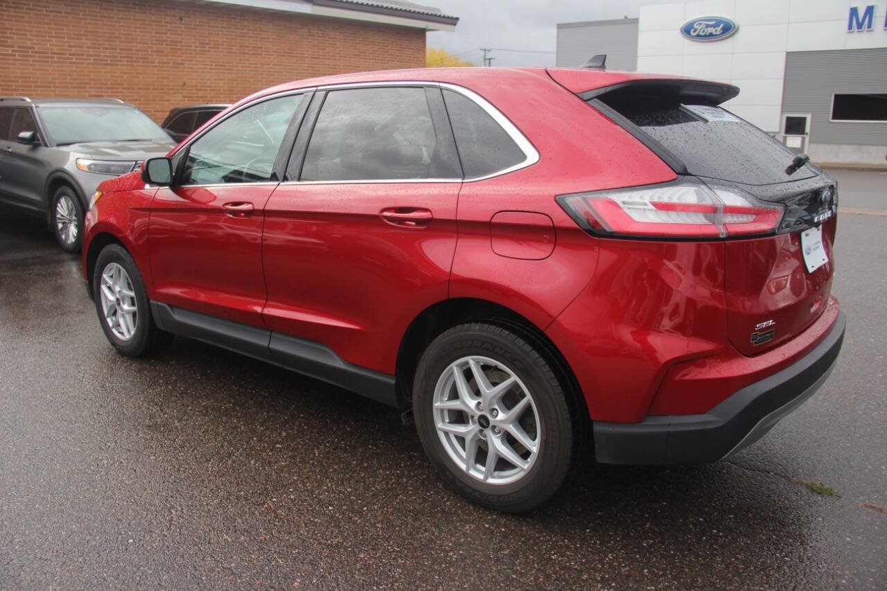 Used 2024 Ford Edge SEL AWD/4WD image 3