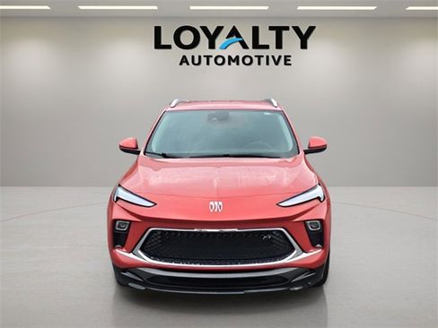 Used 2024 Buick Encore GX Sport Touring w/ Comfort Package image 8