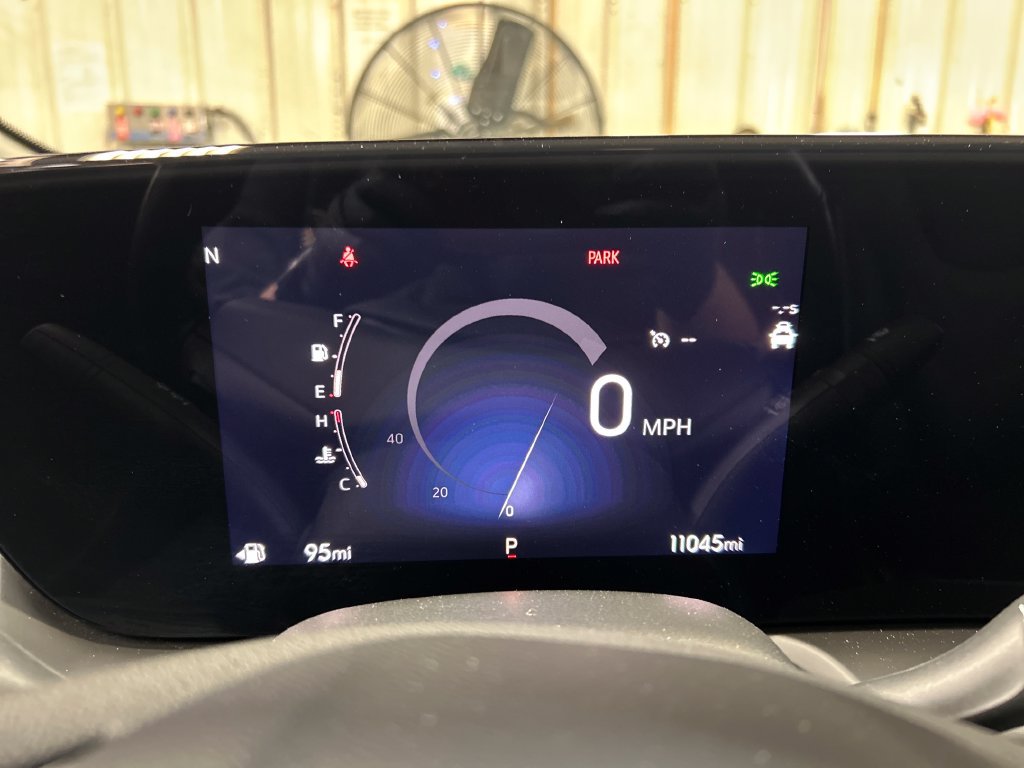 Used 2024 Buick Encore GX Avenir w/ Avenir Convenience Package AWD/4WD image 25