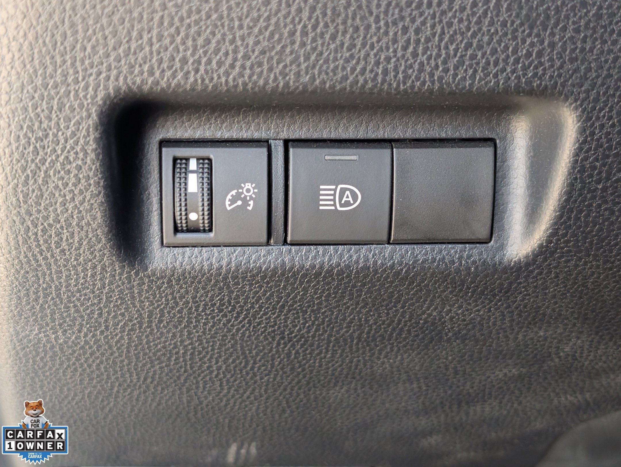 Used 2022 Toyota RAV4 XLE AWD/4WD image 30