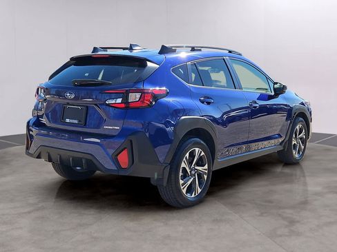 Used 2024 Subaru Crosstrek 2.0i Premium image 2