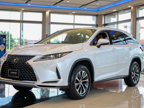 Certified 2022 Lexus RX 350L Premium w/ Premium Package AWD/4WD image 1
