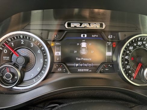 Used 2019 RAM 1500 Laramie image 14