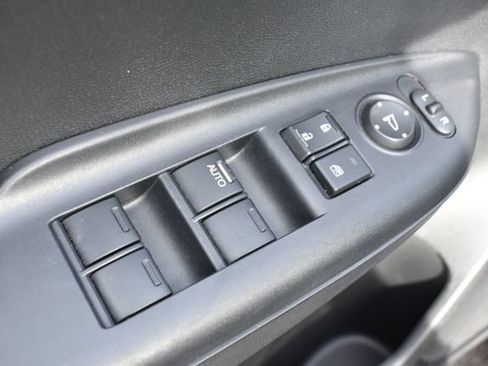 Used 2015 Honda Fit EX-L image 16