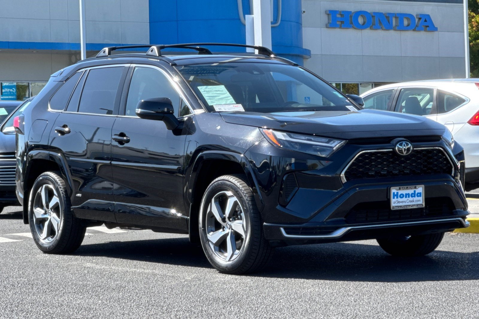 Used 2025 Toyota RAV4 SE AWD/4WD image 7