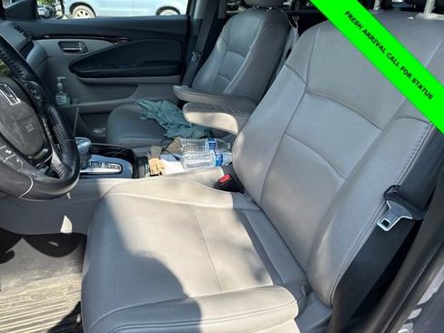 Used 2017 Honda Pilot Touring image 31