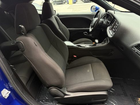 Used 2019 Dodge Challenger SXT w/ Blacktop Package RWD image 16