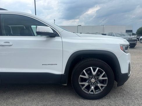 Used 2023 GMC Acadia SLT AWD/4WD image 11