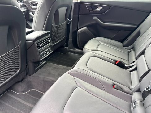 Used 2023 Audi Q8 Premium w/ Convenience Package AWD/4WD image 12