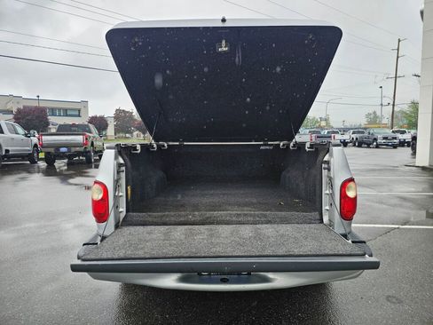 Used 2004 Ford F150 Lightning RWD image 9