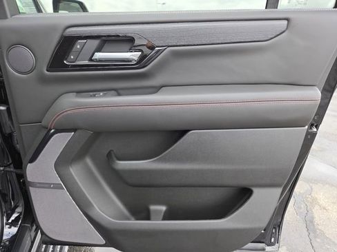 New 2026 GMC Yukon XL AT4 Ultimate w/ LPO, Illumination Package AWD/4WD image 31