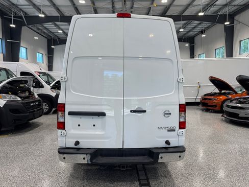 Used 2019 Nissan NV 2500 SV RWD image 5
