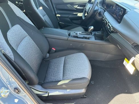 New 2026 Nissan Sentra SV w/ SV Convenience Package FWD image 10