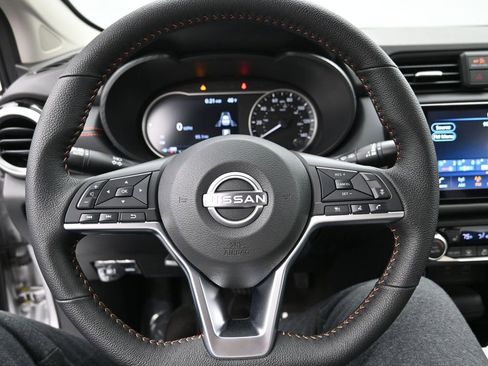 New 2025 Nissan Versa SR w/ Trunk Package image 14