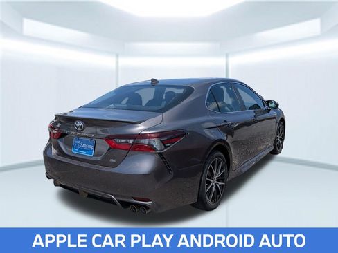 Used 2024 Toyota Camry SE FWD image 6