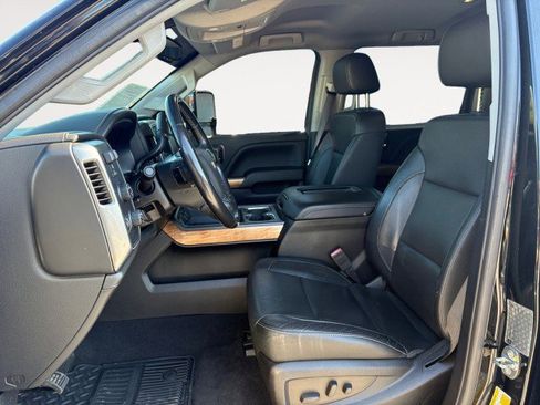 Used 2019 Chevrolet Silverado 3500 LTZ w/ Duramax Plus Package image 2