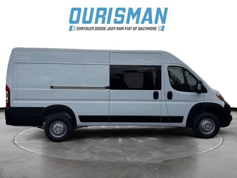 New 2026 RAM ProMaster 3500 w/ Crew Van Package FWD image 7