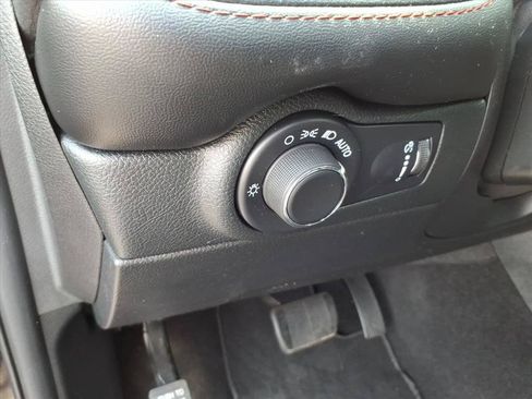 Used 2024 Dodge Durango GT AWD/4WD image 25