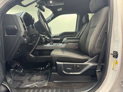 Used 2019 Ford F150 XLT w/ Equipment Group 302A Luxury AWD/4WD image 14