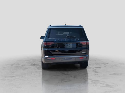 Used 2022 Jeep Wagoneer Series II AWD/4WD image 7