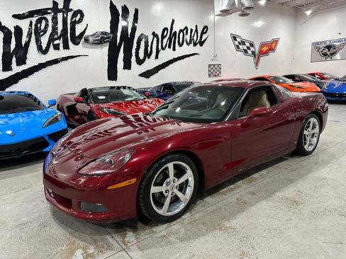 Used 2006 Chevrolet Corvette Coupe w/ Preferred Equipment Group RWD image 22