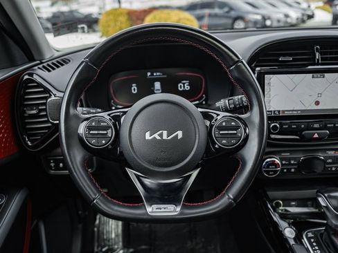 Used 2023 Kia Soul GT-Line image 25