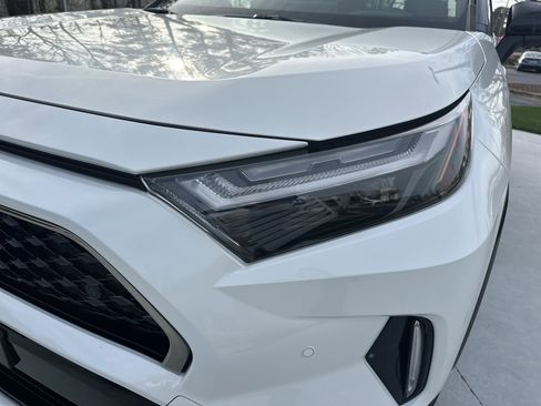 Used 2022 Toyota RAV4 XSE w/ Premium Package image 6