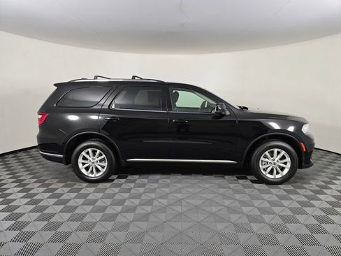 Used 2022 Dodge Durango SXT w/ Trailer Tow Group IV image 2