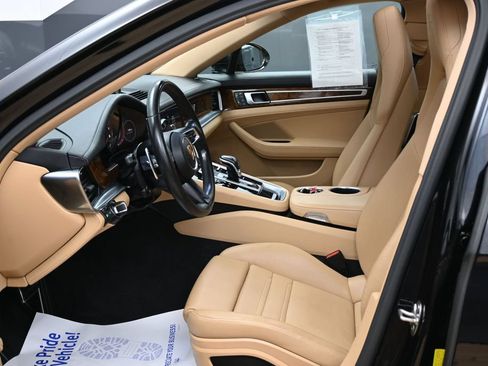 Used 2023 Porsche Panamera 4 Platinum Edition AWD/4WD image 16
