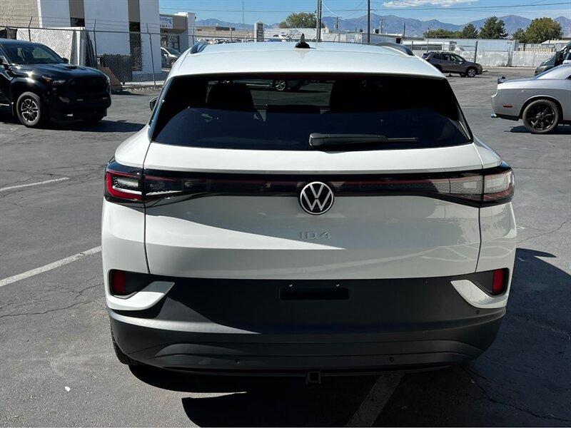 Used 2024 Volkswagen ID.4 Pro AWD/4WD image 6