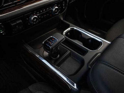 New 2026 GMC Sierra 1500 Elevation image 25