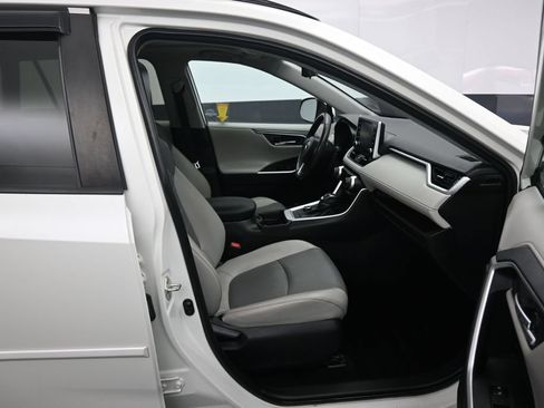 Used 2019 Toyota RAV4 Limited w/ Carpet Mat Package AWD/4WD image 42