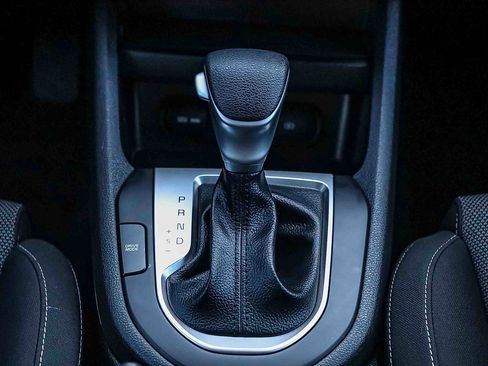 Certified 2024 Kia Forte LXS w/ LXS Technology Package FWD image 15