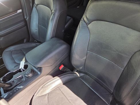 Used 2017 Ford Explorer Limited AWD/4WD image 3